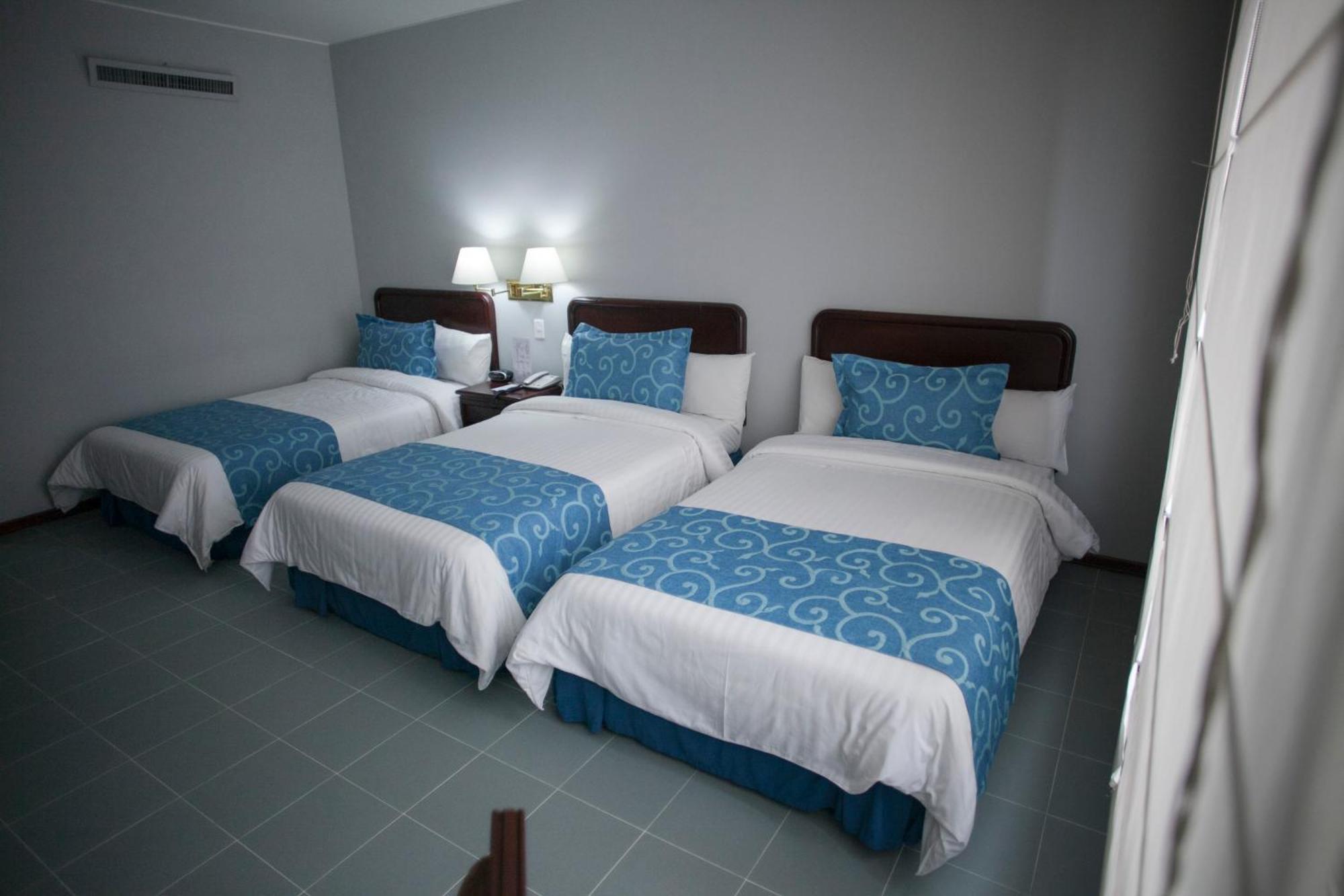 Hotel Internacional La Triada Bucaramanga Bagian luar foto